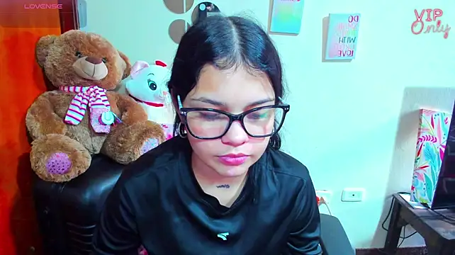 angelina_77のライブXXXチャット