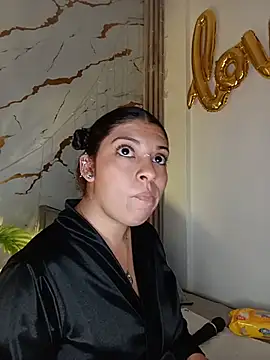 Iam_Issaa_ Adlı Modelin Canlı XXX Sohbeti