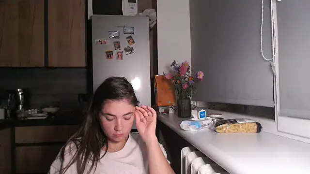 צ'אט XXX בשידור חי של delightful_sofi