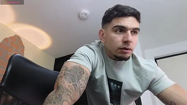 Chat +18 de Josh_miller01 ao vivo