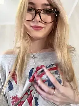Živý XXX chat MarlboroWeb