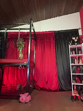 Chatroom XXX en direct de MistressAndre
