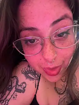 Živý XXX chat Mizztikaa