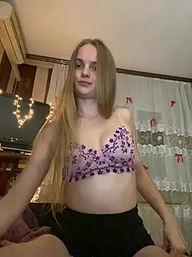 LunaVey Adlı Modelin Canlı XXX Sohbeti
