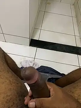 Chat +18 de hudson19cm ao vivo
