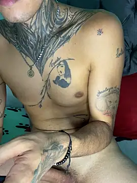 XXX chat uživo modela Camilo_Tattoo