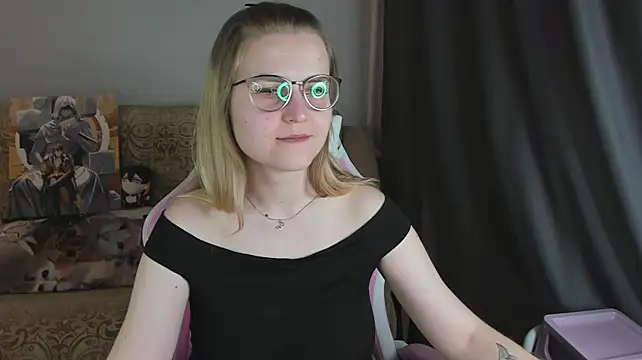 MissBrightShine élő XXX-chatje