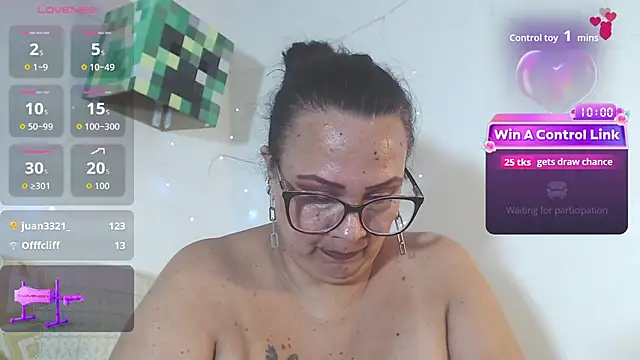 BiirdyDavis – Live XXX-chat