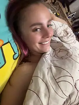 AlisaKissss Adlı Modelin Canlı XXX Sohbeti