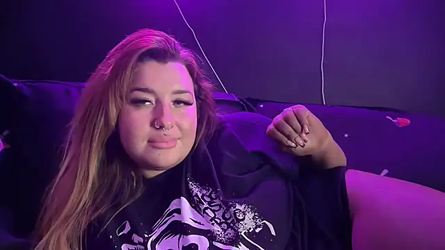 Czat XXX na żywo – curvy_rosie69