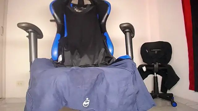 צ'אט XXX בשידור חי של MAXJONES_2