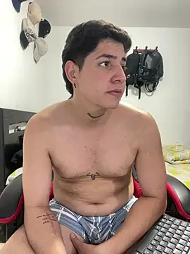 Chat XXX ao vivo de Fozil_Dvice