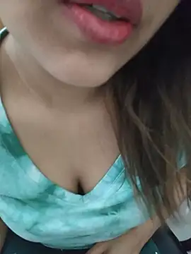 Tanha18 Adlı Modelin Canlı XXX Sohbeti