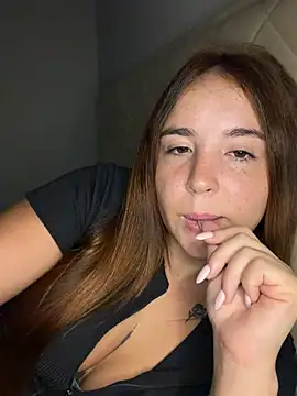 Czat XXX na żywo – AMORINHA_S2_