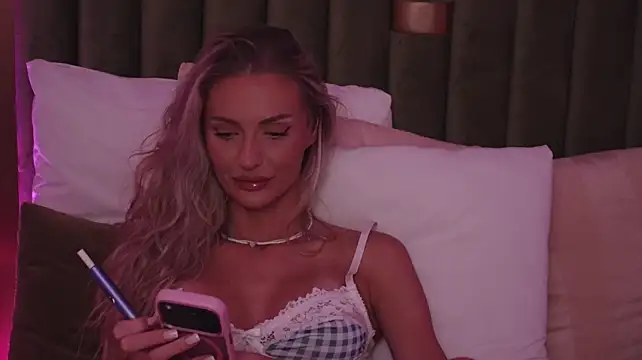AmeliaAngel XXX чат на живо