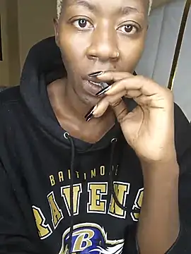 SquirtQueen16 Live XXX-Chat
