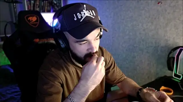 _Serious_Man Live XXX Chat