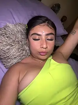 SARA_BIG_ASS_ live XXX chat