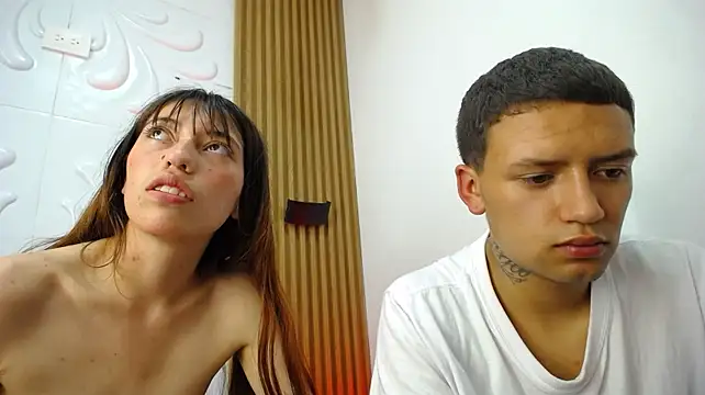 Drake_And_Raven live XXX chat