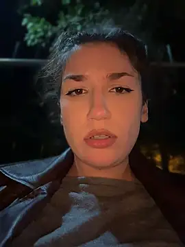 ScarletBloom_ Chat XXX live