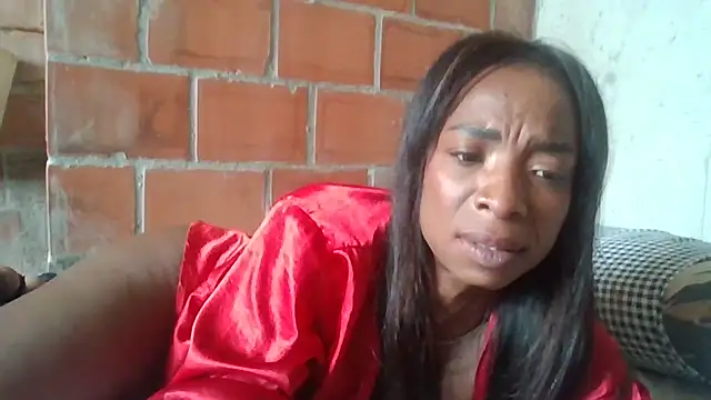 XXX chat uživo modela MilaMillss
