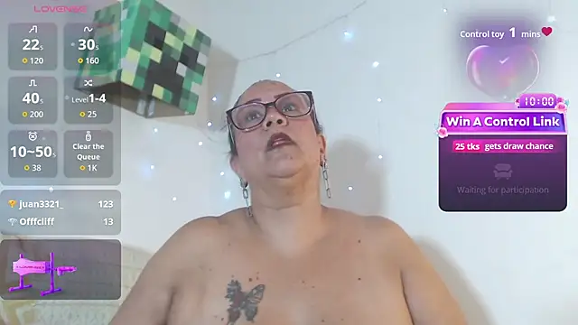 BiirdyDavis' Live XXX Chat