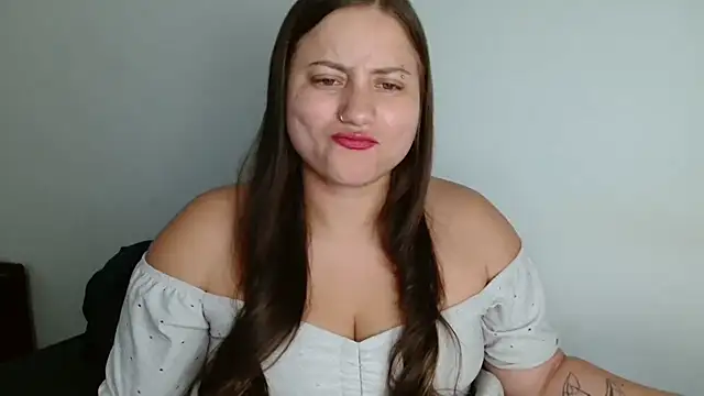 Chat +18 de 520_Loirex_741 ao vivo