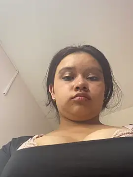 Czat XXX na żywo – samantha_bigtits