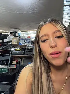 eva-2023's Live XXX Chat