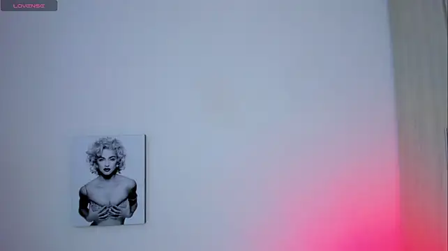 Czat XXX na żywo – Millie_bobby