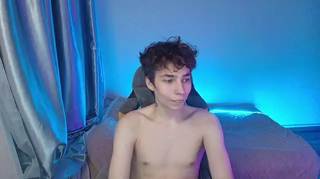 Adam_Kroyn Live XXX chat