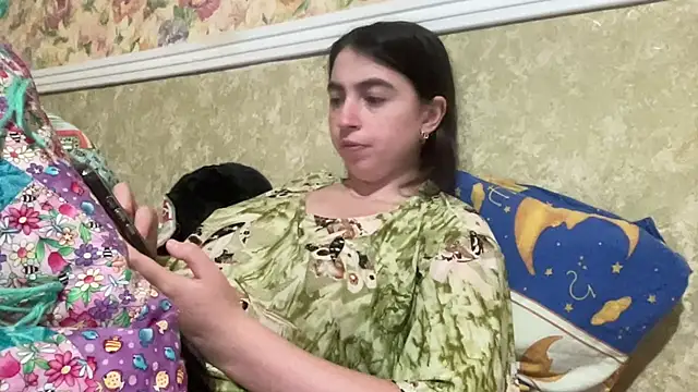Aphr0ditee's Live XXX Chat