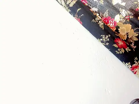 XXX chat uživo modela BarbyQueenn