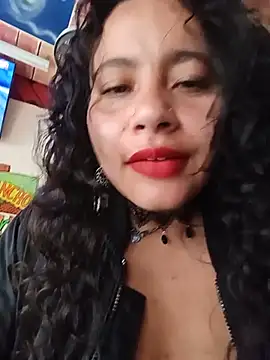 XXX chat uživo modela Yaya_paid