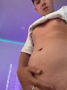 XXX chat uživo modela OLIVER_K