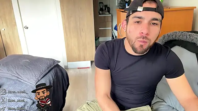 Emanuell__ Adlı Modelin Canlı XXX Sohbeti