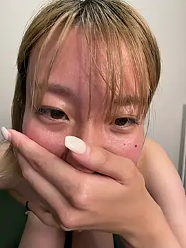 Nana__chのウェブカメラショー