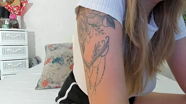 Andrada_1 – Live XXX-chat