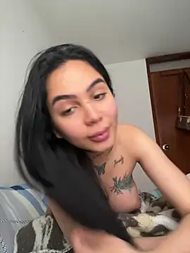 Chat +18 de Cata_1822 ao vivo
