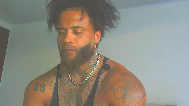 ragnar0825 Live XXX-chat