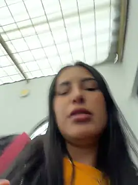 Chat XXX ao vivo de Mavi_pink