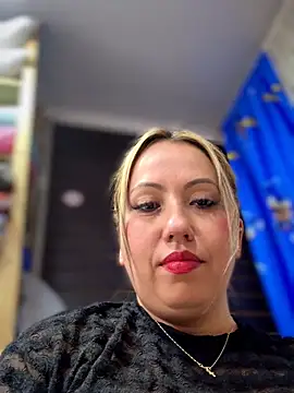 VIOLETA-25_'s Live XXX Chat