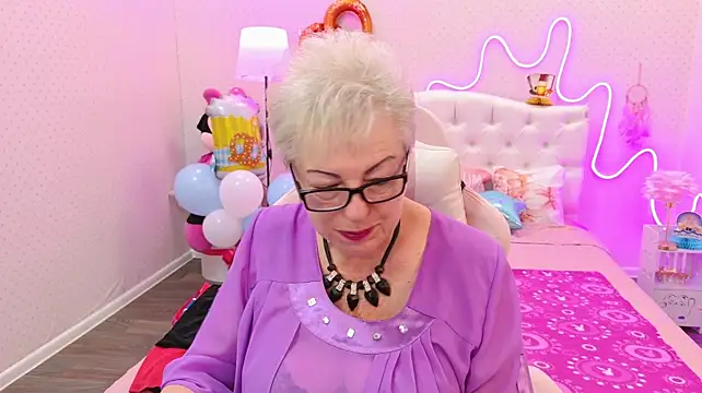 KayleSmoll's Live XXX Chat