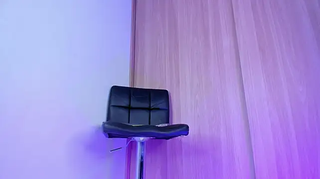 Živý XXX chat Jaddyy__