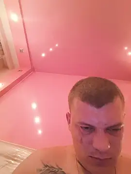 Kranik210 Show in webcam