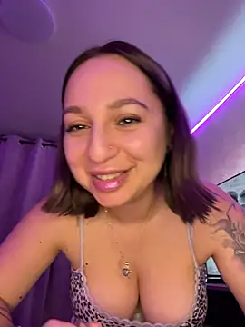 xLexi Chat XXX live