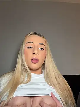 Strongqueen's Live XXX Chat