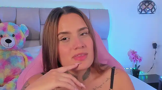 Susan-Sweet-7 Adlı Modelin Canlı XXX Sohbeti