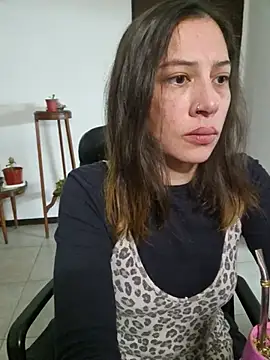 argeisha 现场XXX聊天