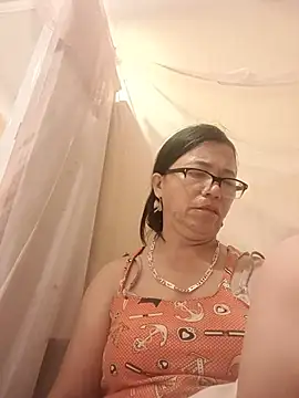 Chat +18 de Chilly-wet ao vivo